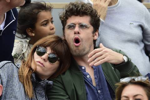 Arthur Dupont et sa compagne CELEBRITES : Internationaux de France 2019 Roland Garros - Village - 29 05 2019 JBAutissier Panoramic