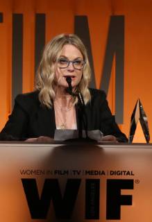 BEVERLY HILLS, CA - JUNE 12: Amy Poehler, at the 2019 Women In Film Annual Gala_Inside at the Beverly Hilton Hotel in Beverly Hills, California on June 12, 2019. Copyright: xFayexSadoux