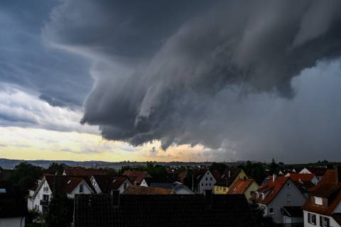 Rottenburg am Neckar A thunderstorm cell moves over Rottenburg am Neckar in the district Tuebingen, 12 07 2019 A thunderstorm cell moves over Rottenburg am Neckar in the district Tuebingen, 12 07 2019, Copyright: xEIBNER Florian_Schustx EP_SCHUST
