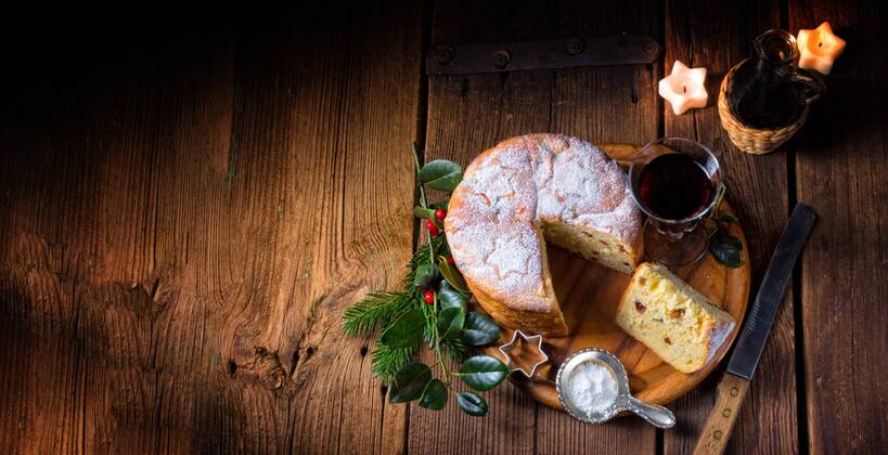  a delicious genuine Italian mum Christmas panettone  Copyright: xDar1930x Panthermedia25925832