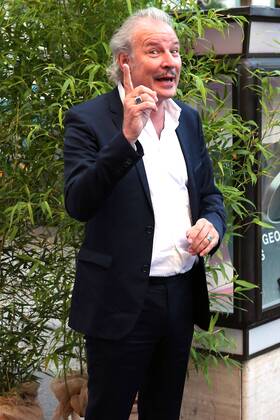 Award GOETZ GEORGE PRIZE 2019 Leander Haussmann on the Red Carpet for the award of the GOETZ GEORGE PRIZE on 19 August 2018 in the Astor Film Lounge The endowed prize shall commemorate this lifes work of Goetz George Berlin Charlottenburg Berlin Germany