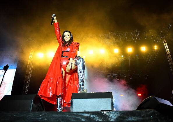 Berlin The 90s live tour 24 08 2019, v l Jasmin Wagner Bluemchen will be on stage on 24 08 2019 at the 90s live party in Berlin Hoppegarten Copyright: xEIBNER DanielxLakomskix EP_DLI