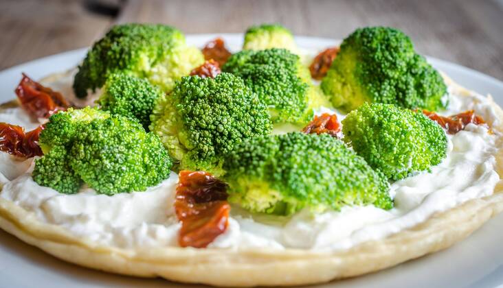  Quiche with broccoli and sun dried tomatoes  Copyright: xAlex9500x Panthermedia26798081