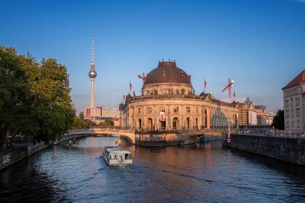 Bode Museum Germany, Berlin, 21 08 2019, view from the Ebertbrücke to the Bode Museum Kaiser Friedrich Museum , Monbijoubrücke, television tower, boats on the river Spree, Â