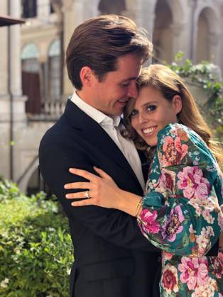 Bilder des Jahres 2019, Entertainment 09 September Entertainment Themen der Woche KW39 Entertainment Bilder des Tages The Duke and Duchess of York, Princess Beatrice , are delighted to announce the engagement of Princess Beatrice to Mr Edoardo Mapelli Mozzi. Her Royal Highness and Mr Mapelli Mozzi became engaged while away for the weekend in Italy earlier this month: Photo by Princess Eugenie  Copyright: xx