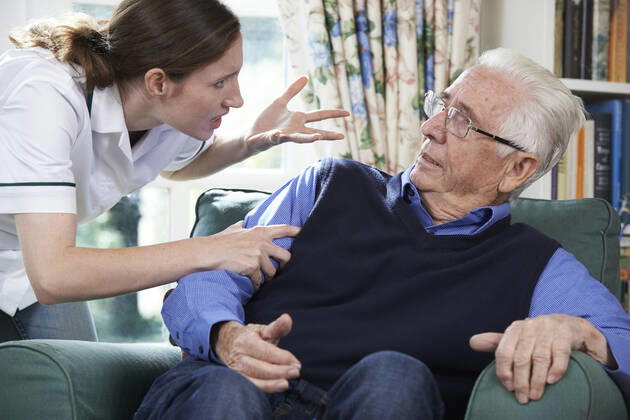 Care Worker Mistreating Senior Man At Home,model released, Symbolfoto,property released ING_39524_02489