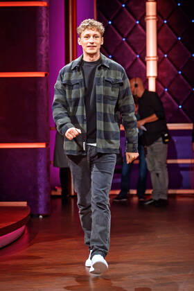 MDR Riverboat singer Tim Bendzko on the occasion of the recording of the MDR talk show Riverboat on 18 10 2019 in Studio 3 of the Mediacity Leipzig 20191018SFL0028