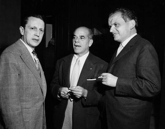 Fevre Lebret, Frank Capra, Dr. Alfred Bauer A Hole In The Head Director: Frank Capra 15 July 1959  Copyright: MaryxEvansxAFxArchive 12048792 editorial use only  