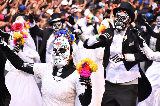 Day of the Dead International Parade in Mexico City MEXICO CITY, MEXICO - OCTOBER 27: Participants take part during the commemorative Day of the Dead International Parade as part of celebrations of the mexican traditions Day of the Dead (Dia de Muertos) at Hemiciclo a Juarez on October 27, 2019 in Mexico City, Mexico  Copyright: xCarlosxTischlerx EYE_8679