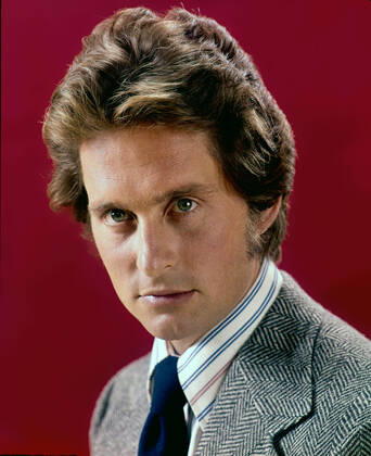 Michael Douglas Characters: Inspector Steve Keller Television: The Streets Of San Fransisco (1972) Director: Corey Allen 16 September 1972 Copyright: WarnerxBrosxAFxArchivexMaryxEvans 12457370 editorial use only