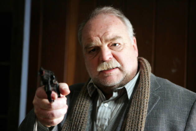 Richard Riehle Characters: Dr. Will Gruber Film: The Man From Earth (2007) Director: Richard Schenkman 10 June 2007  Copyright: MaryxEvansxAFxArchivexFallingxSkyxEntertainment 12655997 editorial use only