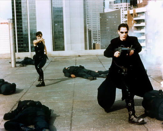 Carrie-Anne Moss, Keanu Reeves Characters: Trinity,Neo Film: The Matrix (USA AUS 1999) Director: The Wachowski Brothers 31 March 1999 Copyright: MaryxEvansxAFxArchivexWarnerxBros. 12569078 editorial use only