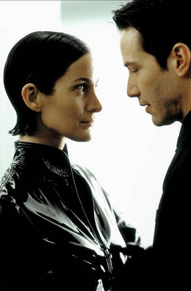 Carrie-Anne Moss & Keanu Reeves Characters: Trinity & Neo Film: The Matrix Revolutions (USA AUS 2003) Director: Andy Wachowski, L. Wachowski 27 October 2003 Copyright: MaryxEvansxAFxArchivexWarnerxBros. 12630992 editorial use only