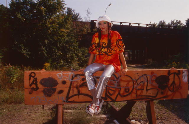Marusha, deutsch griechische DJane, Moderatorin und Produzentin in Berlin, Deutschland 1994. German Greek DJane, presenter and producer Marusha at Berlin, Germany 1994. Copyright: KPA Nur redaktionelle Nutzung. Editorial usage only. UnitedArchives55002746 !ACHTUNG AUFNAHMEDATUM GESCHÄTZT!