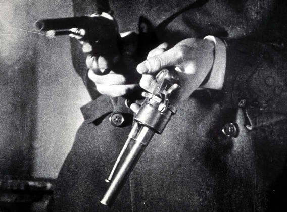 Le Chien Andalou Photo of the film by Luis BUNUEL and Salvador DALI Le Chien Andalou, 1928 Credit Collection Kharbine Tapabor  KH26179