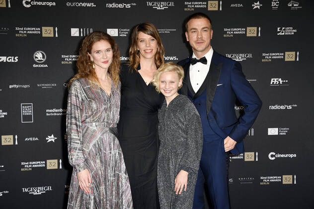 Lisa Hagmeister, Nora Fingscheidt, Helena Zengel and Albrecht Schuch at the award ceremony of the 32 European Film Prize 2019 in the Haus der Berliner Festspiele Berlin, 07 12 2019 Foto:xF.xKernx xFuturexImage