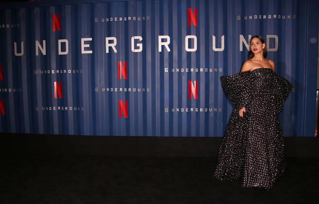Bilder des Jahres 2019, Entertainment 12 Dezember Entertainment Bilder des Tages 6 Underground Premiere in New York December 10, 2019, New York, New York, USA: ADRIA ARJONA at the New York Premiere of NetflixÃ¢â‚¬â ¢s Ã¢â‚¬oe6 UndergroundÃ¢â‚¬Â,.The Shed at Hudson Yards, NYC.December 10, 2019.Photos by , Photos Inc. New York USA - ZUMAms4_ 20191210_zaf_ms4_002 Copyright: xSoniaxMoskowitzx