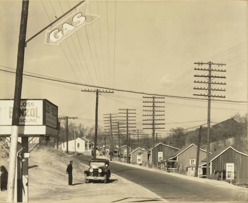 Roadside View, Alabama Coal Area Company Town, Walker Evans (American, 1903 - 1975), 1935, Gelatin silver print, 18.3 x 22.4 cm (7 3 16 x 8 13 16 in.)  Copyright Artokoloro LCD3_191706_06530
