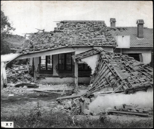WAR IN ALGERIA Plastic house by the rebels in Algeria Anonymous photograph around 1958 for the French propaganda Credit Collection IM Kharbine Tapabor  KH202445
