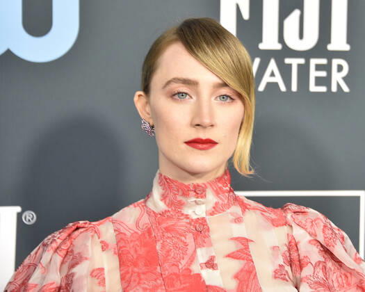 LOS ANGELES - JAN 12: Saoirse Ronan at the Critics Choice Awards 2020 at the Barker Hanger on January 12, 2020 in Santa Monica, CA  Copyright: xHutchinsxPhotox xIPAx xHutchinsxPhotox