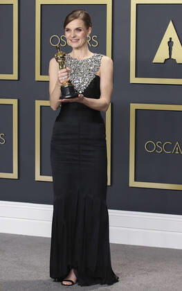 February 9, 2020, Hollywood, California, USA: Hildur Gudnadottir , winner of the Orignal Score award for Ã¢â‚¬oeJoker,Ã¢â‚¬Â poses in the press room of the 92nd Academy Awards on Sunday February 9, 2020 at the Dolby Theater in Hollywood, California. BURT HARRIS BNS PI Hollywood USA - ZUMAp124 20200209_zaa_p124_141 Copyright: xBurtxHarrisx