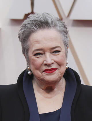 February 9, 2020, Hollywood, California, USA: Kathy Bates on the red carpet of the 92nd Academy Awards on Sunday February 9, 2020 at the Dolby Theater in Hollywood, California. PRENSA INTERNACIONAL Hollywood USA - ZUMAp124 20200209_zaa_p124_184 Copyright: xPrensaxInternacionalx