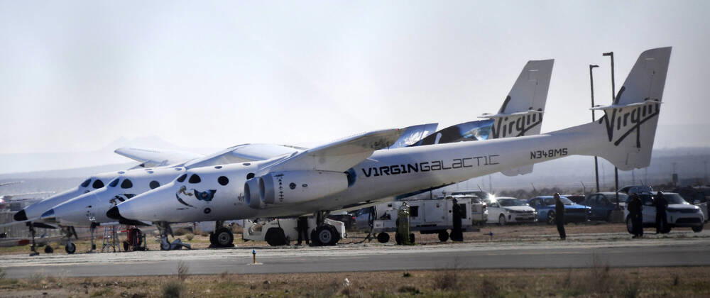 Virgin Galactic techs do last minute checks before WhiteKnight takes off with SpaceShipTwo Unity for the final time from Mojave spaceport Thursday, CA USA. Feb 13,2020. Unity and WhiteKnight will continue to do test for people to go up into space at the Virgin Spaceport America in New Mexico. Mojave USA - ZUMAbl1_ 20200213_zaf_bl1_002 Copyright: xGenexBlevinsx
