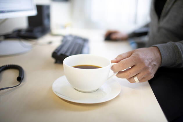 Presented recording about coffee in the office, Bonn, den 11 03 2020 Bonn Germany Copyright: xUtexGrabowsky photothek.netx