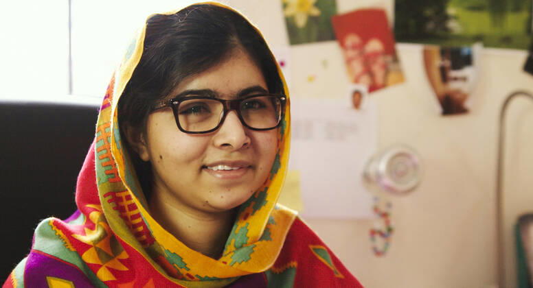 BerÃ¼hmte Feministinnen, Malala Yousafzai HE NAMED ME MALALA, Malala Yousafzai in Birmingham, England, December 16, 2013, 2015. TM & copyright Fox Searchlight Pictures. All rights reserved. courtesy Everett Collection Fox Searchlight Courtesy Everett Collection !ACHTUNG AUFNAHMEDATUM GESCHÃ„TZT! PUBLICATIONXNOTxINxCANxCHNxFRAxITAxJPNxNORxPOLxRUSxESPxUKxUSA Copyright: xFoxxSearchlight CourtesyxEverettxCollectionx MCDHENA FS027
