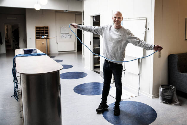 High pressure is underway to prepare for reopening at the full-day school at Vejle, Tuesday, April 14, 2020 The school has been closed due to the risk of infection from coronavirus COVID 19, Vejle, Copyright: MettexM MettexMoerkx cop111 spdk20200414-153258-L