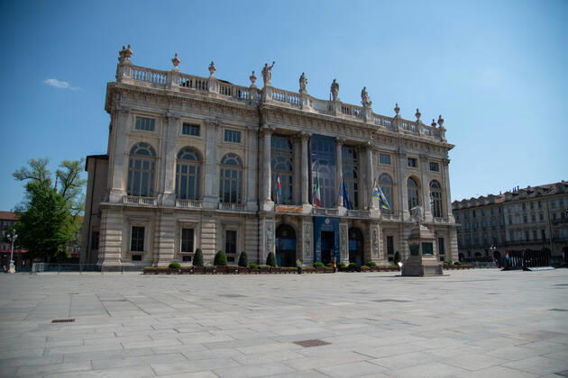 Italy: Turin lockdown 14th April 2020 A view shows Piazza Castello and a deserted Turin on April 14, 2020 in Italy, during the country s lockdown aimed at curbing the spread of the COVID-19 infection, caused by the novel coronavirus. Turin Piedmont Turin Italy Copyright: AlbertoxGandolfo