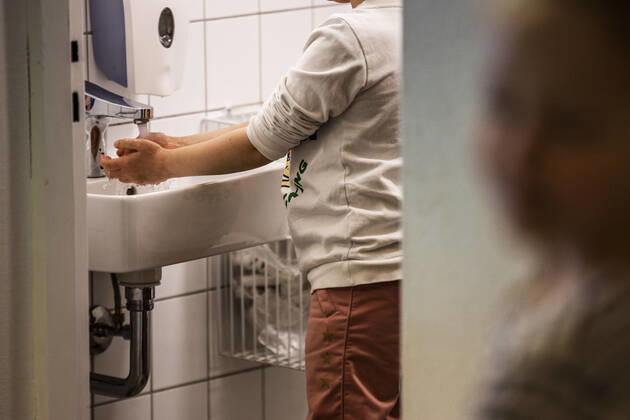 Stengaard School in Gladsaxe Municipality receives first pupils after reopening, Wednesday, April 15, 2020, Denmark, Copyright: ÓlafurxSteinarxRyexGestsson ÓlafurxSteinarxGestssonx COP103 spdk20200415-084443-L
