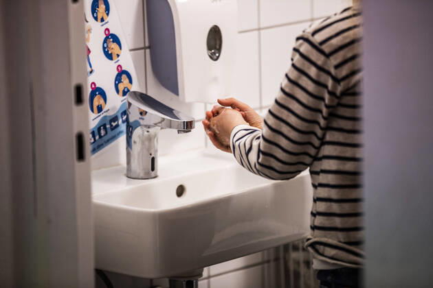 Stengaard School in Gladsaxe Municipality receives first pupils after reopening, Wednesday, April 15, 2020, Denmark,  Copyright: ÓlafurxSteinarxRyexGestsson ÓlafurxSteinarxGestssonx COP103 spdk20200415-084453-L