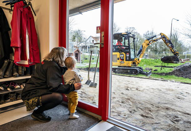 The nursery DUI in Aalborg opens again for the institutions children, Wednesday morning, April 15, 2020 The nursery is expanding, providing entertainment due to the corona crisis, the nursery has been closed, and after the nursery has been transformed indoors and outdoors, the children and adults can educators keep distance and wash hands, Aalborg Jutland Denmark,  Copyright: HenningxBagger HenningxBaggerx COP102 spdk20200415-093526-L