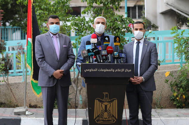 April 16, 2020, Gaza City, Gaza Strip, Palestinian Territory: Palestinians from the Ministry of Health, Interior and Information attend a press conference about the coronavirus, in Gaza city, on April 16, 2020, 2020 Gaza City Palestinian Territory - ZUMAap3_ 20200416_zaf_ap3_073 Copyright: xMahmoudxNasserx