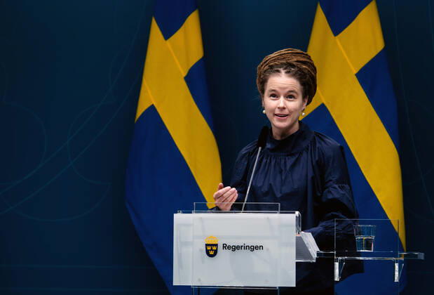 200417 Amanda Lind, Swedish minister of Sport and Culture, during a press conference with the government of Sweden regarding the coronavirus, Covid 19, on April 17, 2020 in Stockholm Photo Maxim ThorÃ BILDBYRAN kod MT bbeng presskonferens regeringen politik corona virus coronaviruset covid 19 press conference public events coronavirus,  Copyright: MAXIMxTHORE 47195890st