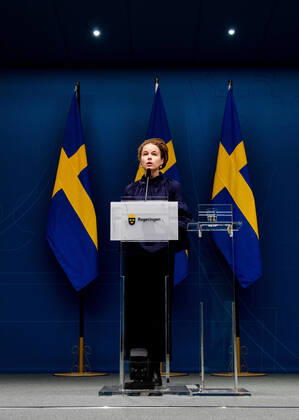 200417 Amanda Lind, Swedish minister of Sport and Culture, during a press conference with the government of Sweden regarding the coronavirus, Covid 19, on April 17, 2020 in Stockholm Photo Maxim ThorÃ BILDBYRAN kod MT bbeng presskonferens regeringen politik corona virus coronaviruset covid 19 press conference public events coronavirus,  Copyright: MAXIMxTHORE 47195896st