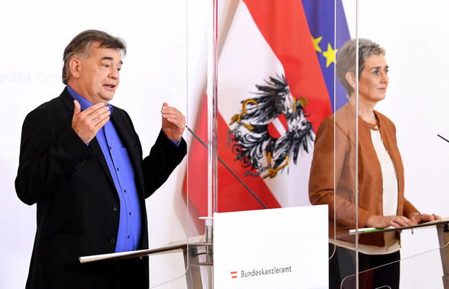 Vienna AUT, Acute Developments on Corona Disease in Austria 17 04 2020, Federal Chancellery, Vienna, AUT, Acute Developments on Corona Disease in Austria, press conference on current events in the field of Copyright: xPool Eibner-Pressefotox EP_str