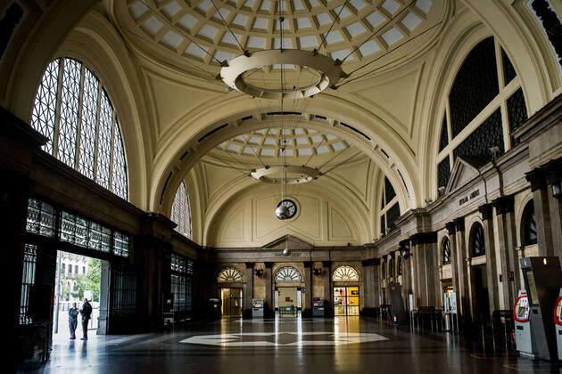 April 17, 2020, Barcelona, Catalonia, Spain: In Barcelona the Estacio de Franca train station main hall is seen empty of commuters. The state of alarm decreed to face the coronavirus spread has caused an 85 percent drop in the use of public transport. Barcelona Spain - ZUMAb137 20200417_zap_b137_014 Copyright: xJordixBoixareux