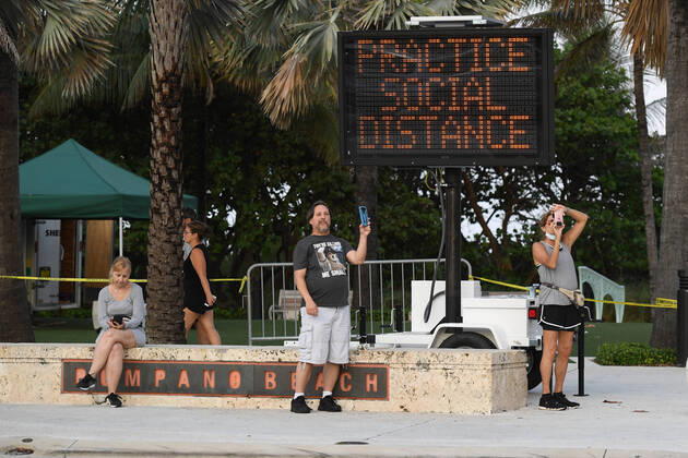 POMPANO BEACH, FL - APRIL 18: General view of South Florida as beaches remain closed during the Coronavirus (COVID-19) pandemic on April 18, 2020 in Pompano Beach, Florida. Copyright: xmpi04 MediaPunchx
