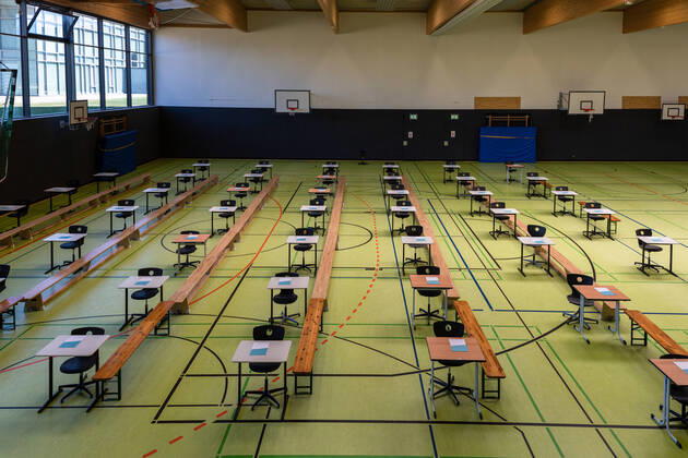 Kiel, Goethe Gemeinschaftsschule, 20 04 2020 Statement by the Minister of Education of Schleswig Holstein Karin Prien on the examination situation in Kiel schools according to the recommendations of the RKI Preparations for the ESA and MSA examinations are in full swing at the Goethe Gemeinschaftsschule.