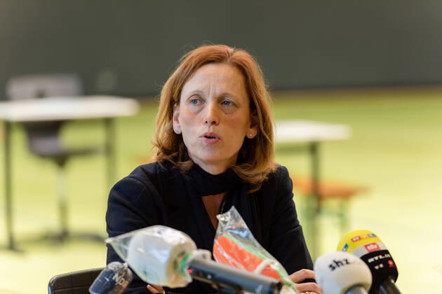 Kiel, Goethe Gemeinschaftsschule, 20 04 2020 Statement by the Minister of Education of Schleswig Holstein Karin Prien on the examination situation in Kiel schools according to the recommendations of the RKI Preparations for the ESA and MSA examinations are in full swing at the Goethe Gemeinschaftsschule.