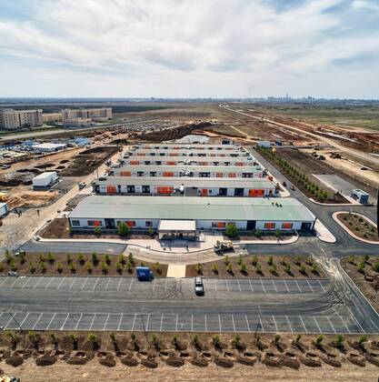 (200421) -- NUR-SULTAN, April 21, 2020 (Xinhua) -- Aerial photo taken on April 20, 2020 shows a makeshift hospital for COVID-19 patients in Nur-Sultan, Kazakhstan. Kazakhstan has built a makeshift hospital to treat COVID-19 patients in 13 days in Nur-Sultan, the developer BI Group announced on Tuesday. (BI Group Handout via Xinhua) KAZAKHSTAN-NUR-SULTAN-COVID-19-MAKESHIFT HOSPITAL 