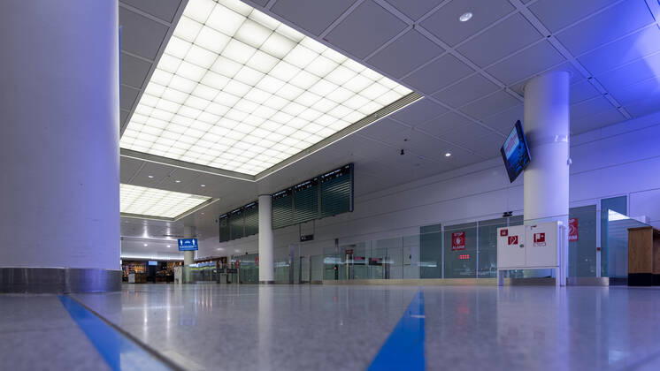 Effects Corona Munich Airport In the picture Arrival Terminal 2 left empty refers no one Munich Airport Munich Bavaria Germany Copyright: Passion2Press MarkusxFischerx
