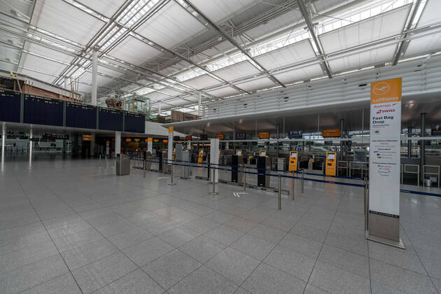 Effects Corona Munich Airport In the picture Check In Economy Lufthansa Terminal 2 closed closed closed no person empty refers Munich Airport Munich Bavaria Germany Copyright: Passion2Press MarkusxFischerx