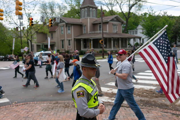 April 21, 2020, Raleigh, NC, USA: ReOpenNC protesters calling for ending or relaxing coronavirus executive orders in Raleigh, NC Tuesday, April 21, 2020. Raleigh USA - ZUMAd43_ 20200421_znp_d43_009 Copyright: xMehmetxDemircix