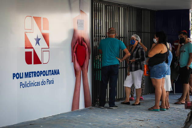 BELÉM, PA - 22.04.2020: CORONAVÍRUS EM BELÉM - Pará reaches 1,195 cases and has 90% of the ICU beds occupied for treatment of Covid-19 this Wednesday (22). State has 580 beds available. Government awaits the arrival of respirators from China to install an additional 400 beds. In the photo, Policlínica de Belém returns to work and has already served 380 people, agglomerations and queues marked the second day of the unit& 39;sp;quot;uot;open doors" serv (e. x1906513x  FilipexBispo
