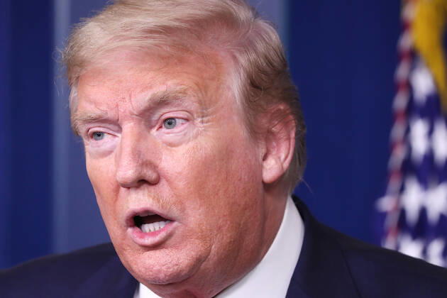 April 22, 2020, Washington, District of Columbia, USA: US President Donald J. Trump is joined by members of the Coronavirus Task Force to deliver remarks on the COVID-19 pandemic in the James S. Brady Press Briefing Room of the White House in Washington, DC, USA, 22 April 2020 Washington USA - ZUMAs152 20200422_zaa_s152_059 Copyright: xMichaelxReynoldsx