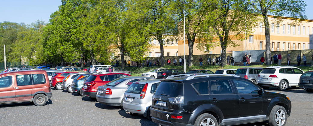 People waiting queue to take a sample for a covid-19 test, on April 23, 2020, in Litomerice, Czech Republic. Across-the-board testing of population for new coronavirus began today. Test points open in Prague at 10:00, in Brno and Litomerice at 8:00. The goal is to find out the presence of coronavirus in Czech population. (CTKxPhoto OndrejxHajek) CTKPhotoP202004230299501 HAJ 08