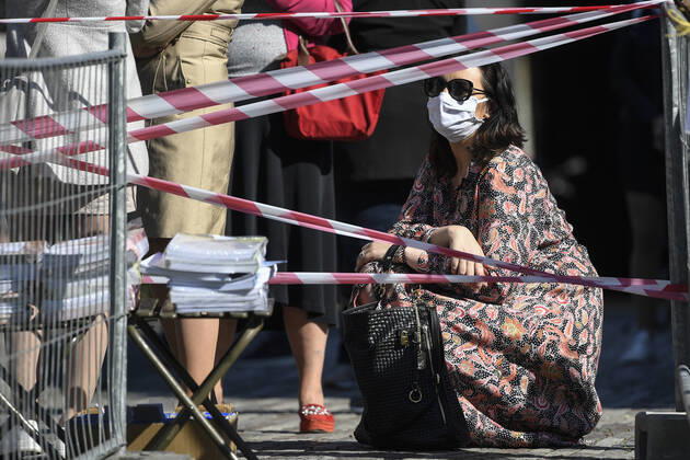 People waiting queue to take a sample for a covid-19 test, on April 23, 2020, in Zitek Gardens, Prague, Czech Republic. Across-the-board testing of population for new coronavirus began today. Test points open in Prague at 10:00, in Brno and Litomerice at 8:00. The goal is to find out the presence of coronavirus in Czech population. (CTKxPhoto MichalxKamaryt) CTKPhotoP202004230320101 kmt 5